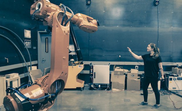 Robotic-Arm-factory-floor.jpg