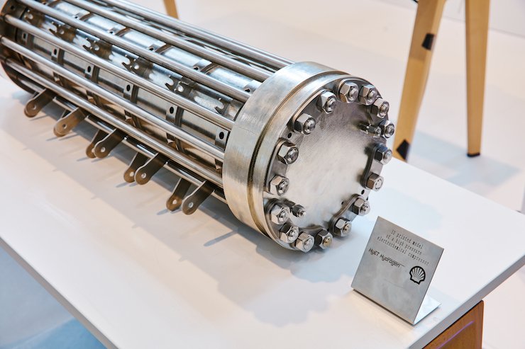 3D printed model of a high-pressure electrochemical compressor 2019