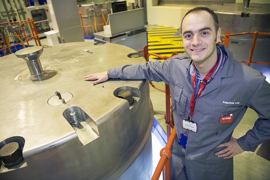 Lead Mechanical Engineer, Eduard Bordas and the container lid