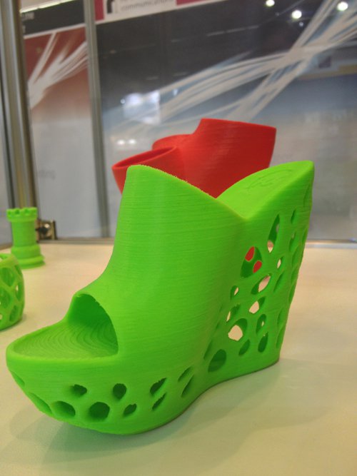 Our Cube prints on the TCT + Personalize's Euromold stand